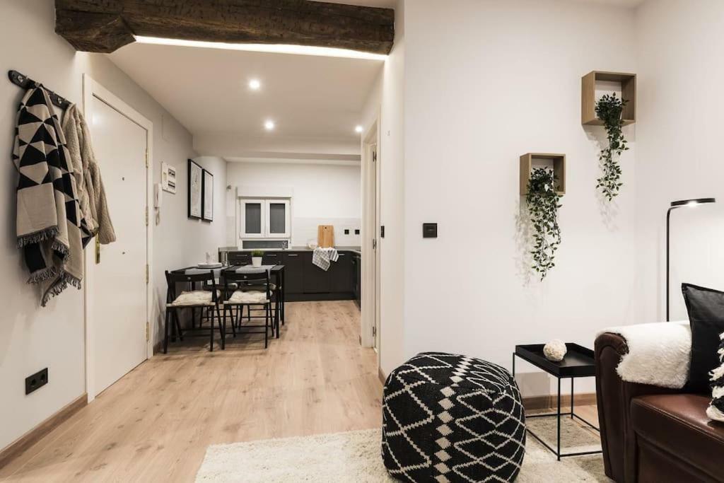Cantalojas By Staynnapartments Bilbao Dış mekan fotoğraf